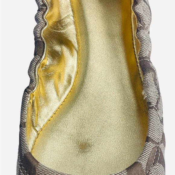 Coach Delphine Signature Ballet Flats Size 8.5 Brown Khaki Buckle Detail - Picture 9 of 13